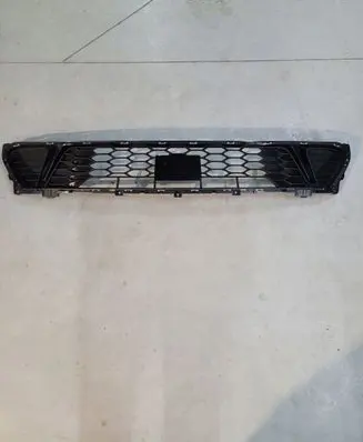 KIA Ceed Front bumper lower grill r5677545234
