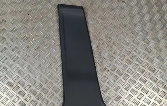 Mercedes-Benz GLK (X204) (B) pillar trim (bottom) 2046907125