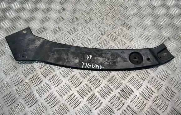 Volkswagen Tiguan Radiator support slam panel bracket 5N0806929A