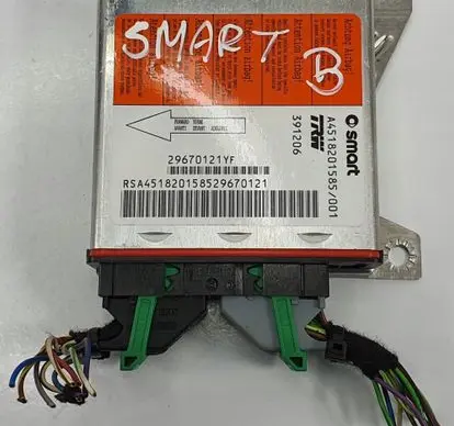 Smart ForTwo II Airbag control unit/module A4518201585