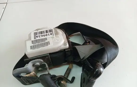 Chrysler Voyager Front seatbelt 0XT88TRMAD