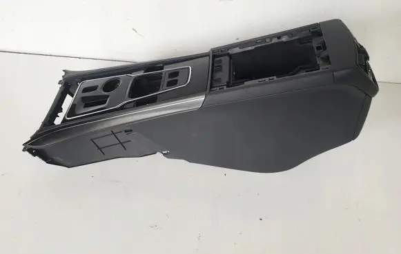 Peugeot 508 RXH Center console