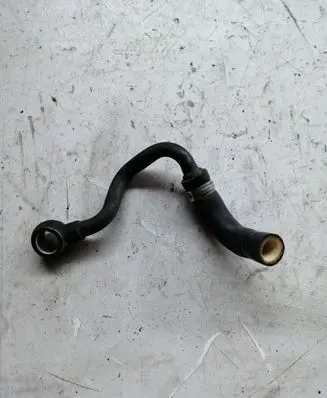 Volvo S80 Gearbox oil cooler pipe/hose 