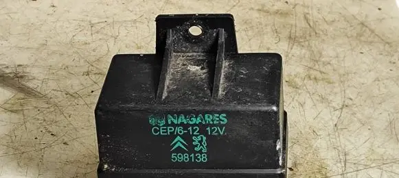 Peugeot 607 Glow plug pre-heat relay 598138 CEP61212V