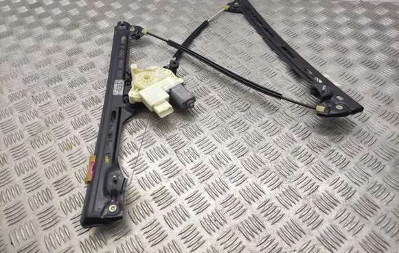 Citroen C4 Grand Picasso Front door window regulator with motor 9675924680