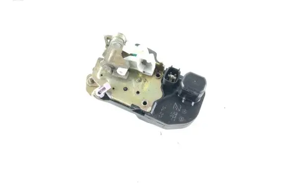Jeep Commander Rear door lock