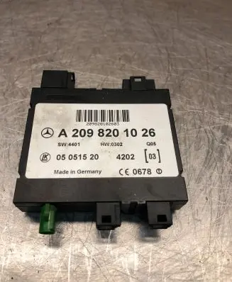 Mercedes-Benz CLK A209 C209 Keyless (KESSY) go control unit/module A2098201026 SW4401 05051520