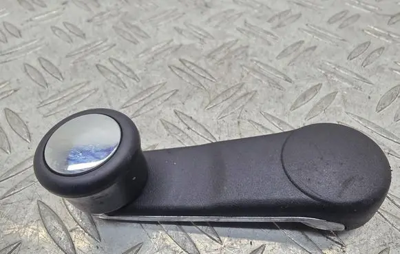 Audi A4 S4 B6 8E 8H Rear door window winding handle 