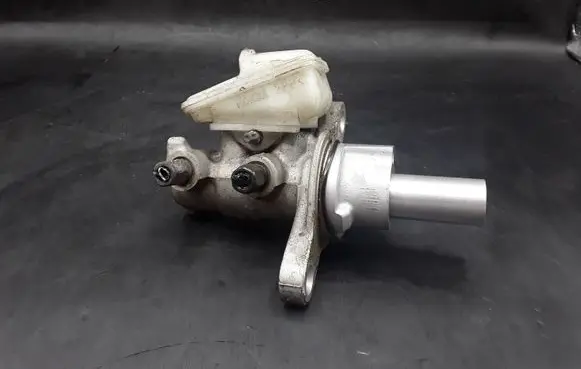 Honda CR-V Master brake cylinder 0204Y24357