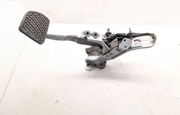 Infiniti QX50 (J50) Brake pedal 