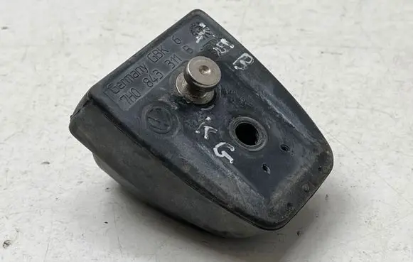 Volkswagen Transporter - Caravelle T5 Sliding door check strap stopper 7H0843311B