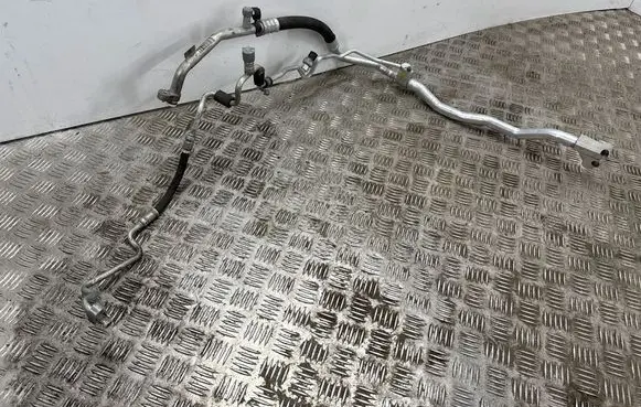 BMW X1 F48 F49 Air conditioning (A/C) pipe/hose 6805436 6842037