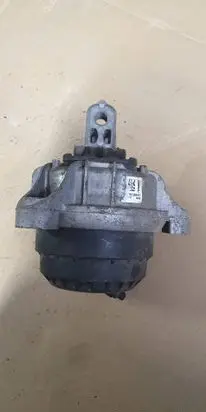 BMW 5 F10 F11 Engine mount bracket 6780263