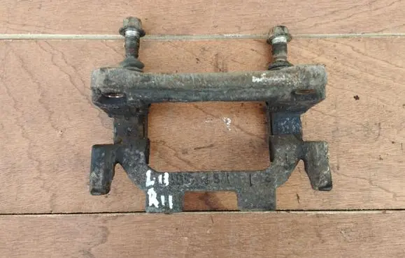 Infiniti EX Brake caliper pad carrier rear 