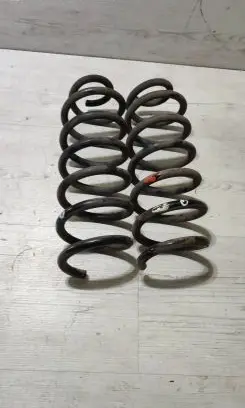 Nissan Qashqai Rear coil spring