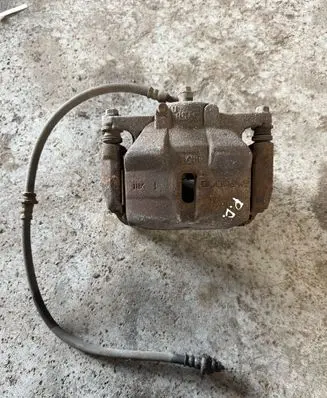 Front brake caliper