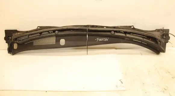 Mazda 6 Wiper trim GS1F507S1