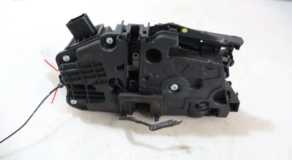 Ford Transit Courier Sliding door lock 