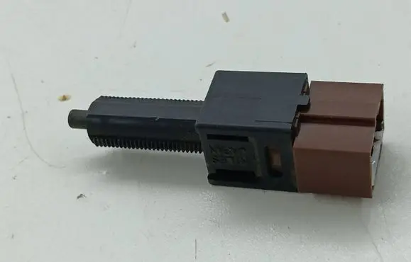 Nissan X-Trail T31 Brake pedal sensor switch