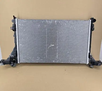 Renault Master III Coolant radiator