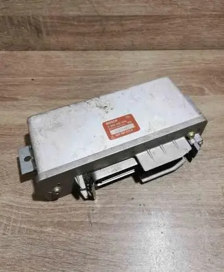 Audi 100 S4 C4 ABS control unit/module 0265100056 4A0907379A