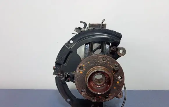 Renault Megane IV Front wheel hub spindle knuckle