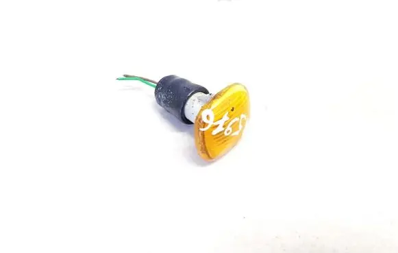 Audi A4 S4 B5 8D Front fender indicator light 4d0949127b