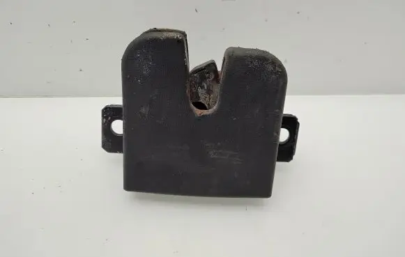 Loading door lock