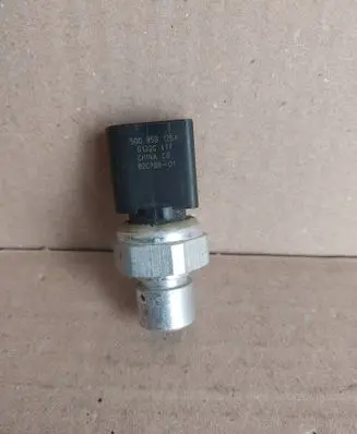 Audi A4 S4 B5 8D Air conditioning (A/C) pressure sensor 5q0959125a 1089078