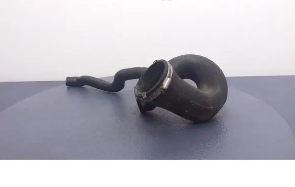 Audi 80 90 S2 B4 Air intake hose/pipe 028129627D