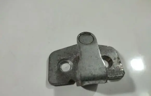 Opel Meriva A Front door lock loop/hook striker 96336