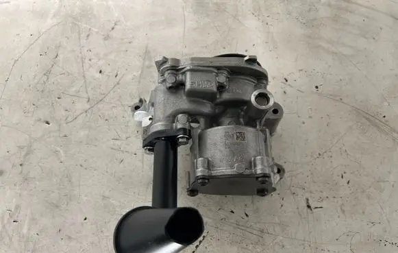 Volkswagen Crafter Oil pump 04L145208P 203731 080419