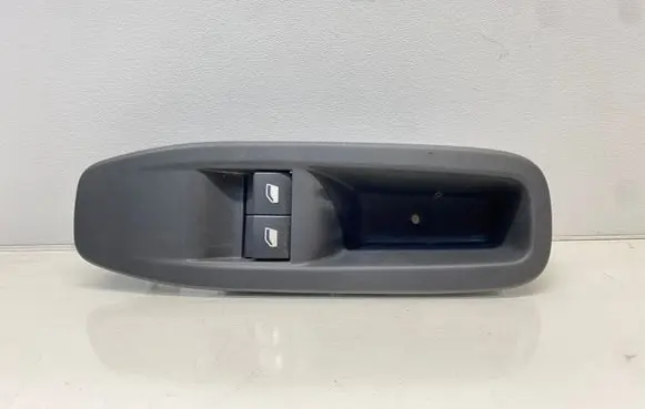 Peugeot 208 Electric window control switch 96758193