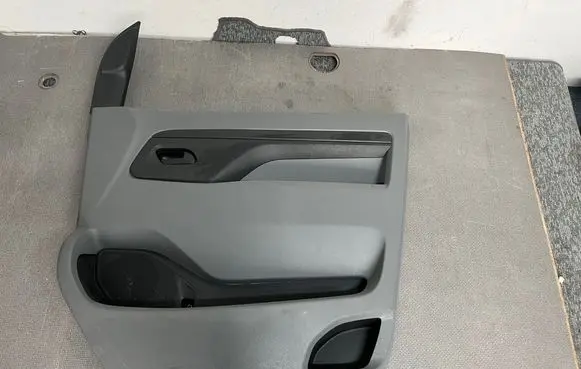 Peugeot Expert Front door card panel trim 98082243ZM 98089937ZD