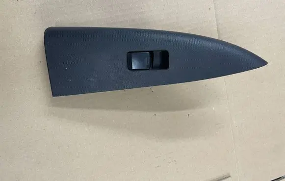 Nissan Note (E11) Electric window control switch 25411ea00a