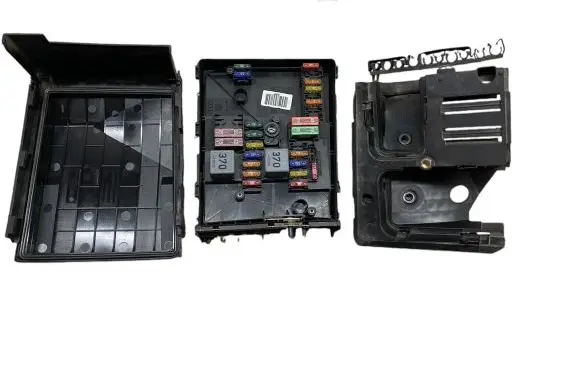 Audi A3 S3 A3 Sportback 8P Fuse box set 8H051010