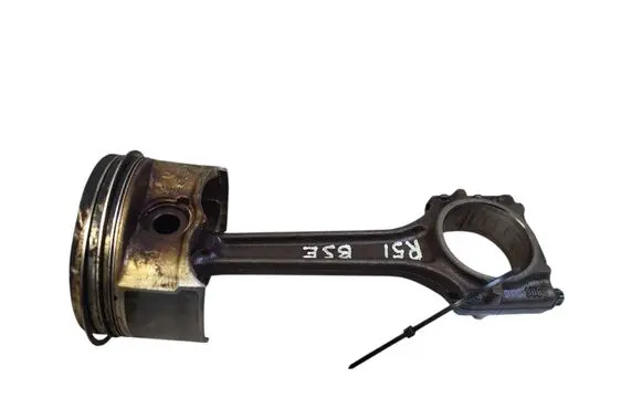 Volkswagen Golf V Piston with connecting rod 