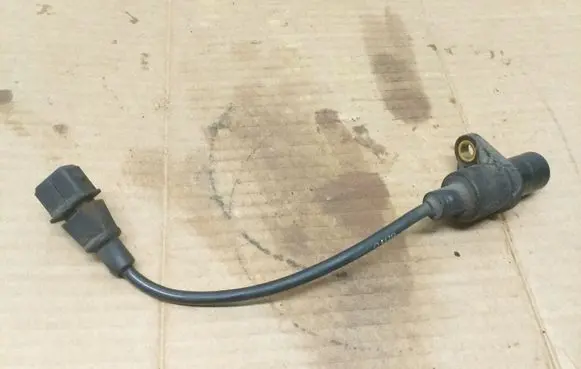 KIA Cerato Crankshaft position sensor 3918022600