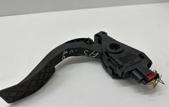 Audi A5 8T 8F Accelerator throttle pedal 8K1721523