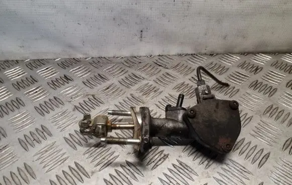 Clutch master cylinder