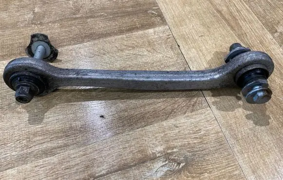 Mercedes-Benz S W222 Rear control arm A2223520300