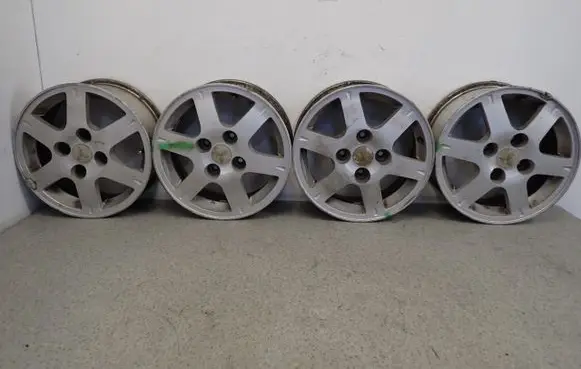 Mitsubishi Colt R15 alloy rim 