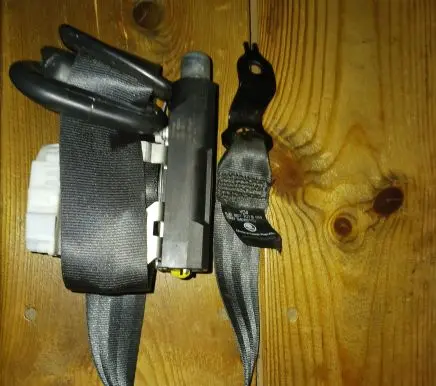 Skoda Roomster (5J) Front seatbelt 5J0857701B