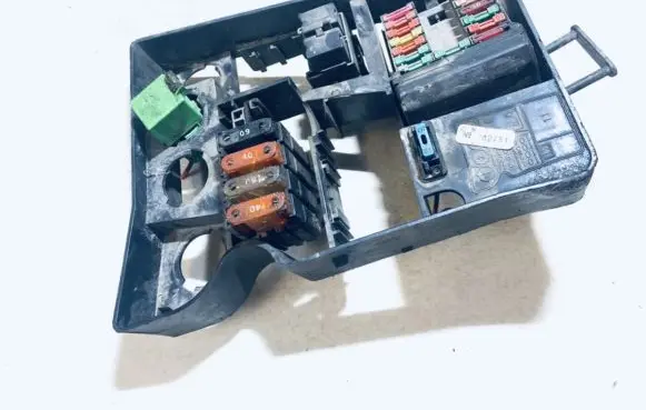 Citroen Berlingo Fuse box set 9618965780