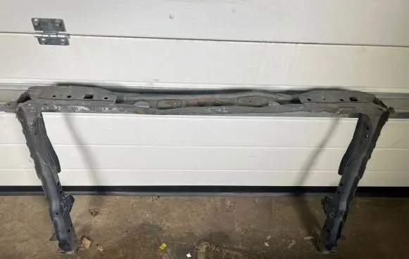 Toyota Prius (XW30) Radiator support slam panel