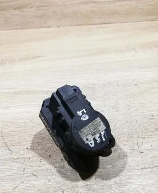Mitsubishi Lancer VIII Air flap motor/actuator VHB3030005A