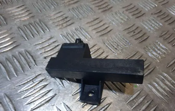 Audi A8 S8 D4 4H Keyless (KESSY) go control unit/module 8K0907247