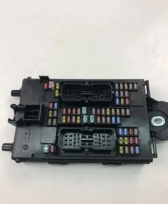 Volvo V60 Fuse module 31682732