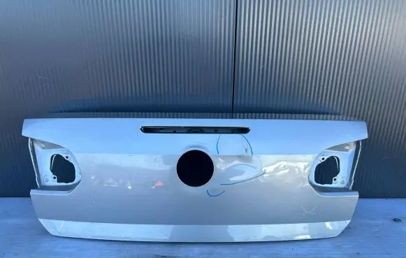 Volkswagen Golf VI Truck tailgate 