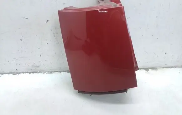 Nissan Note (E11) Rear/tail light trim molding 